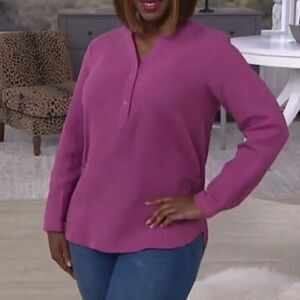 Joan Rivers Crinkle Texture /Pockets V-Neck Tunic